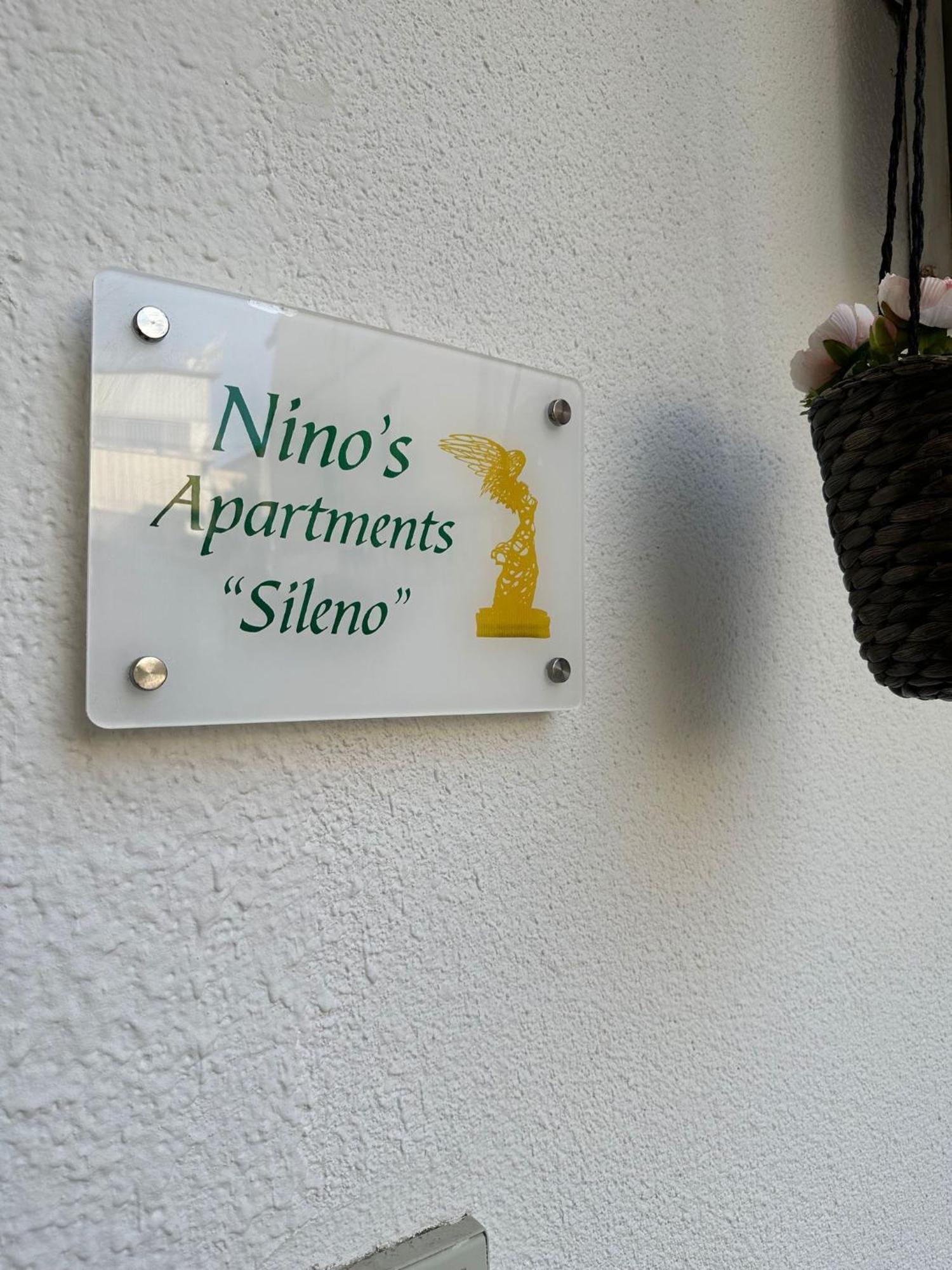 Nino'S Apartments Giardini Naxos Exteriör bild